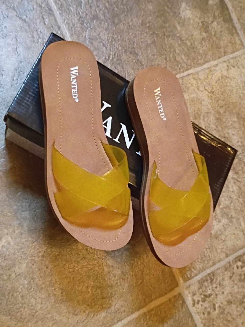 WANTED Seaglass Yellow Cross-Strap Slide Sandals NWT/Box, Women's Size 6 M - Picture 9 of 11